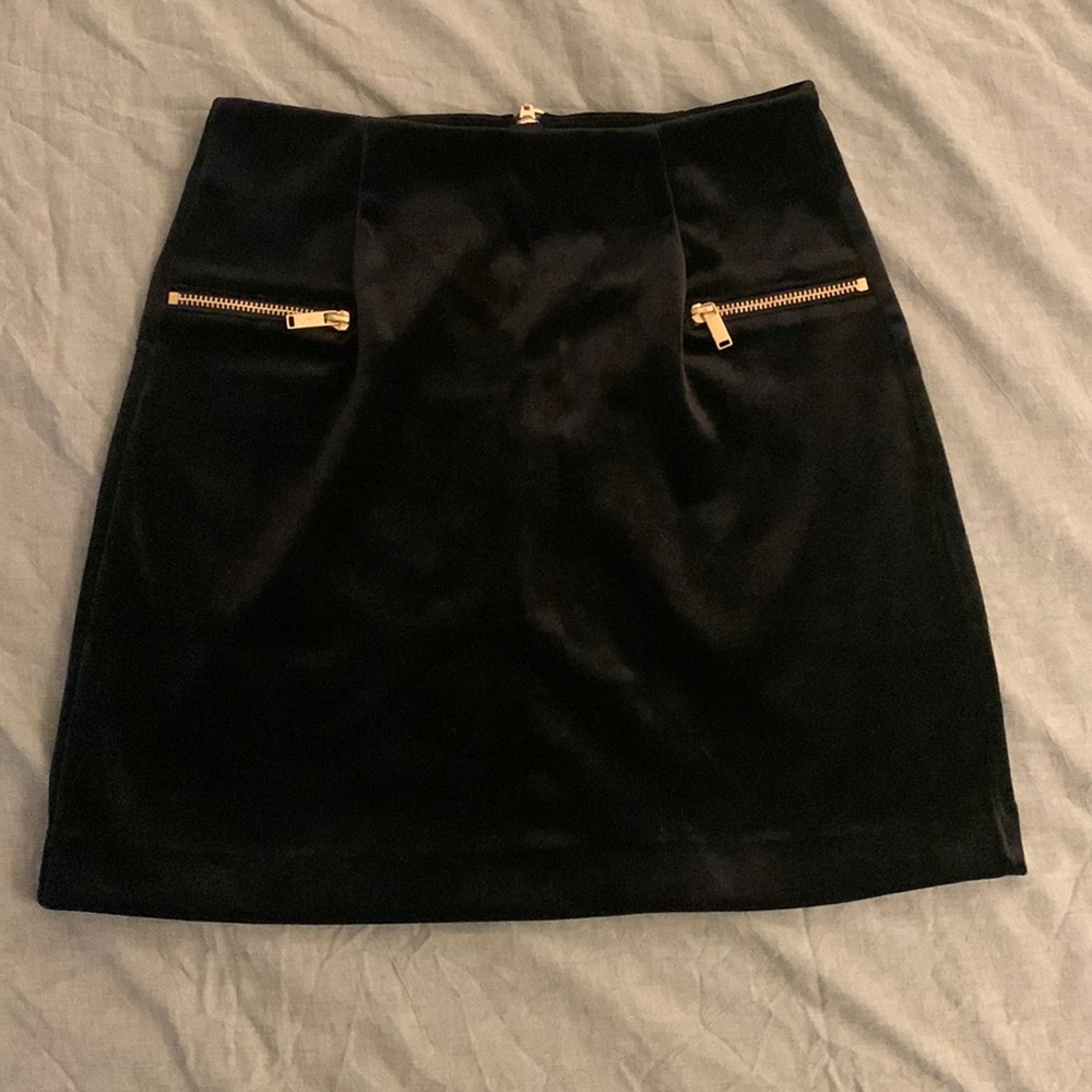 Velvet skirt